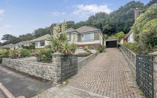 Spacious Detached 3 Bedroom Bungalow