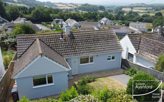 2 Bedroom Detached Bungalow